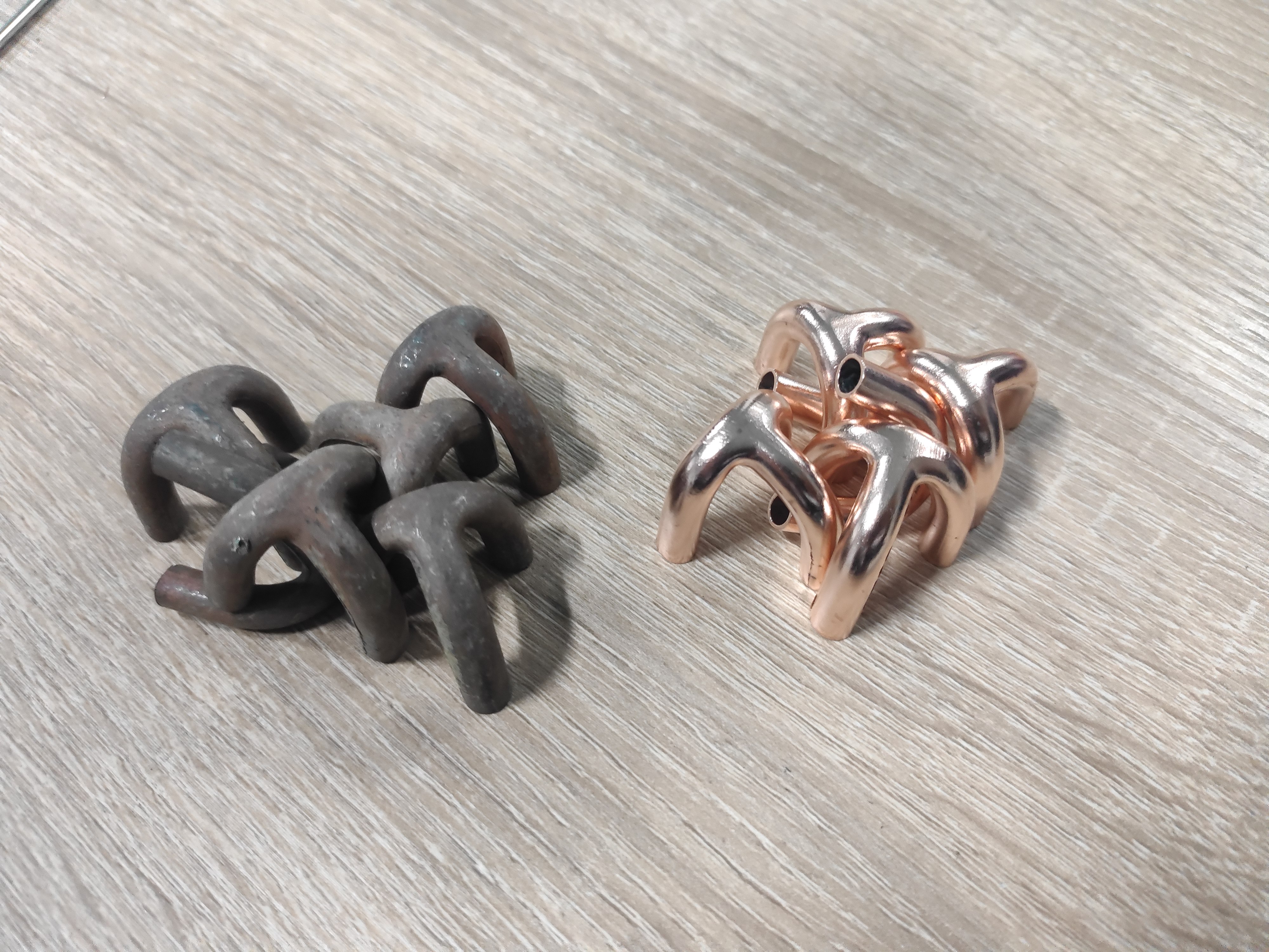 異性五金（jīn）零（líng）件去除表麵（miàn）氧化層